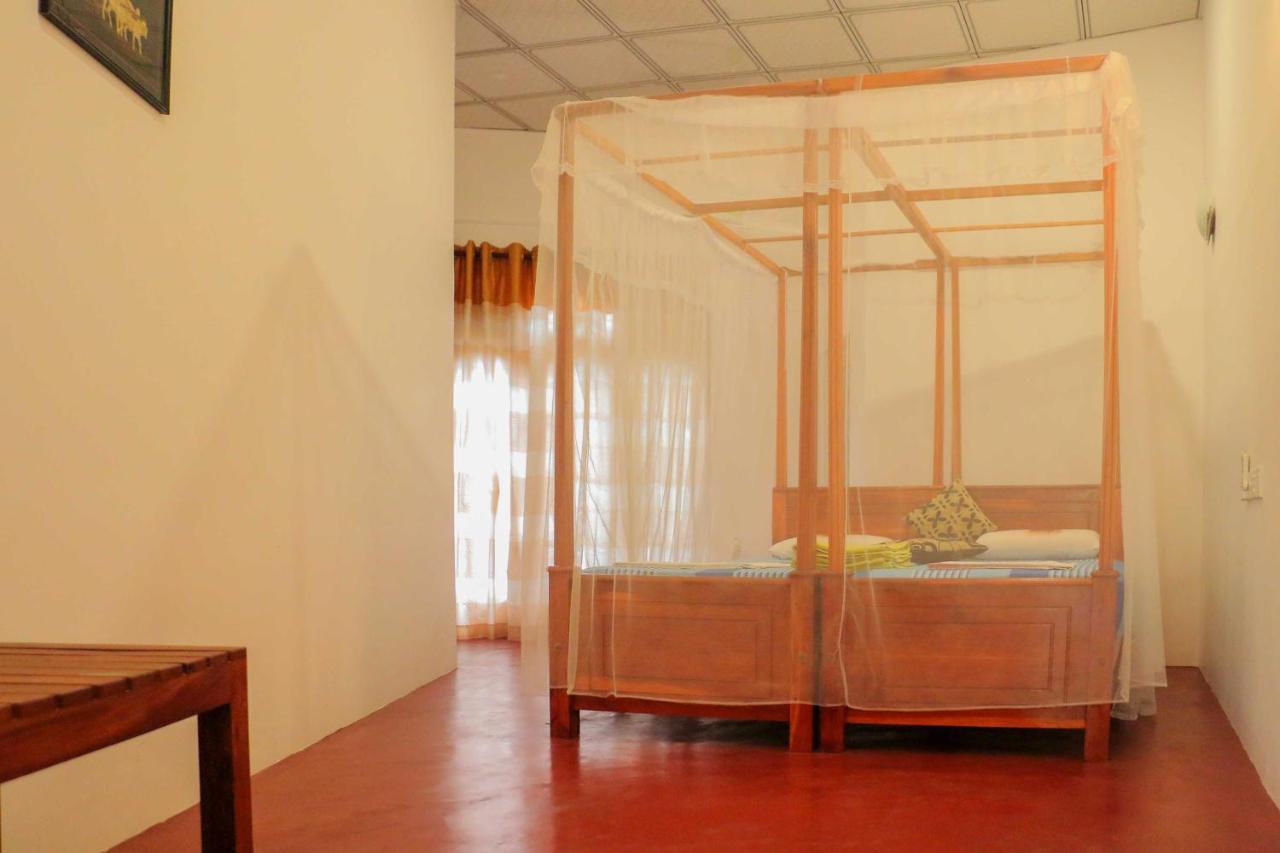 Julia Safari Inn ทิซซามาฮารามา ภายนอก รูปภาพ