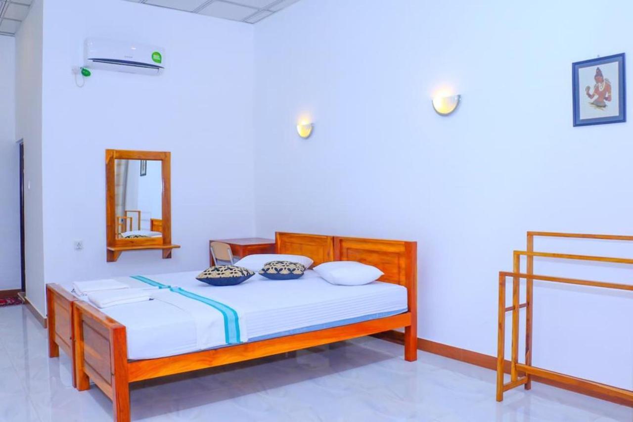 Julia Safari Inn ทิซซามาฮารามา ภายนอก รูปภาพ